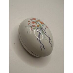Trinket Dish Ring Avon Porcelain Egg Shaped Flowers and‎ Ribbon GFT6314 1990